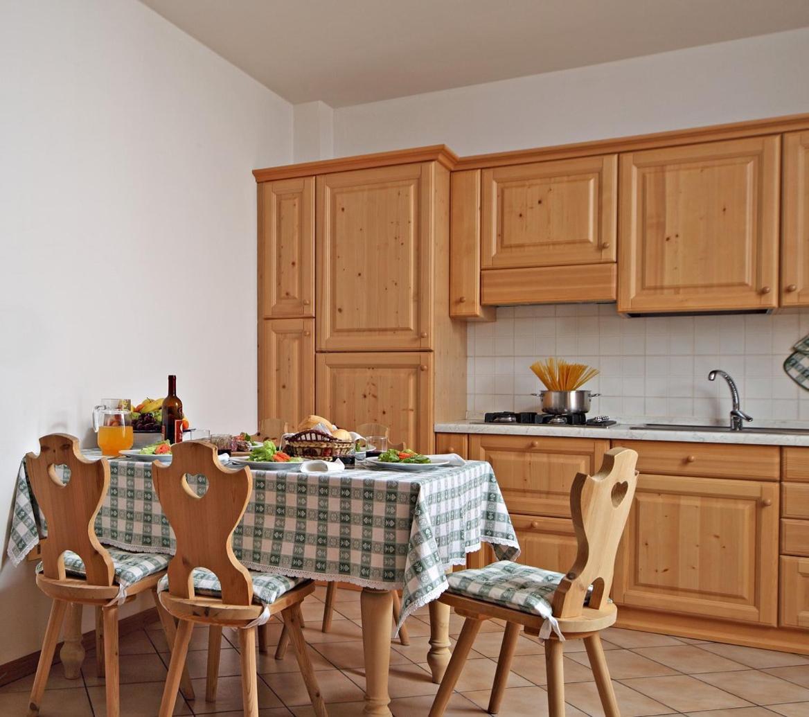 Residence Villa Erica Molveno Buitenkant foto